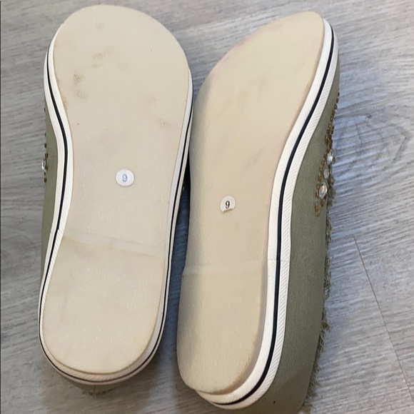 Rebels Women’s Sequined Decorative Tuxedo Slipper Flat size 9 - Picture 3 of 4